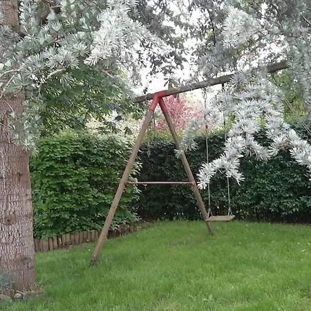 Zonnige Woning Met Zwemvijver Koksijde