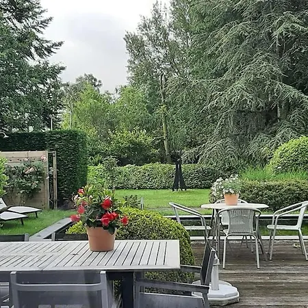 Zonnige Woning Met Zwemvijver * Koksijde