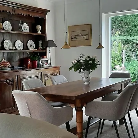 Zonnige Woning Met Zwemvijver Villa Koksijde