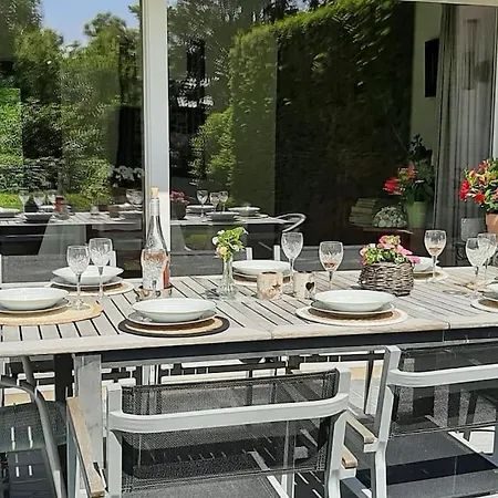 Zonnige Woning Met Zwemvijver Villa Koksijde